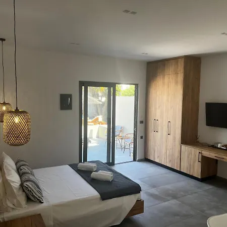 Sydney Hotel *